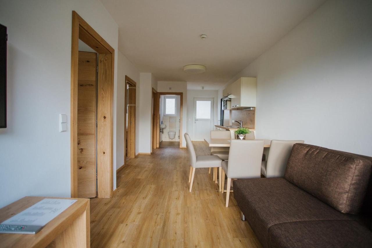 Apartmenthaus Strasswirt De Luxe Tropolach Exterior photo