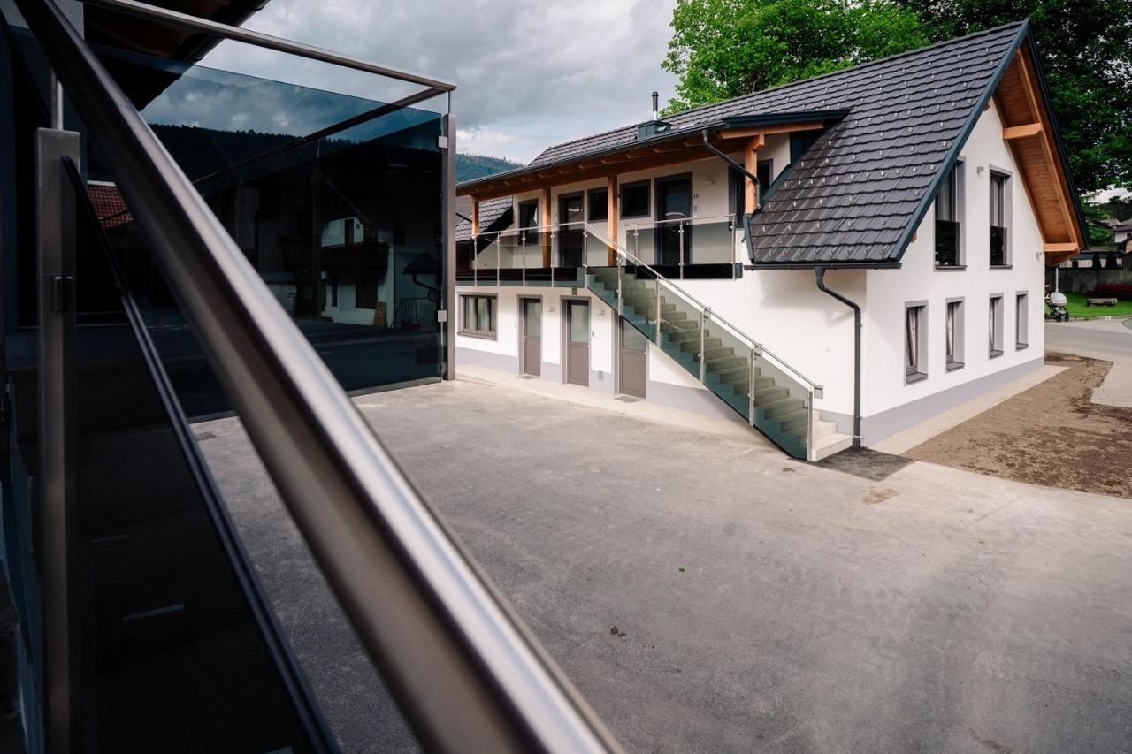 Apartmenthaus Strasswirt De Luxe Tropolach Exterior photo