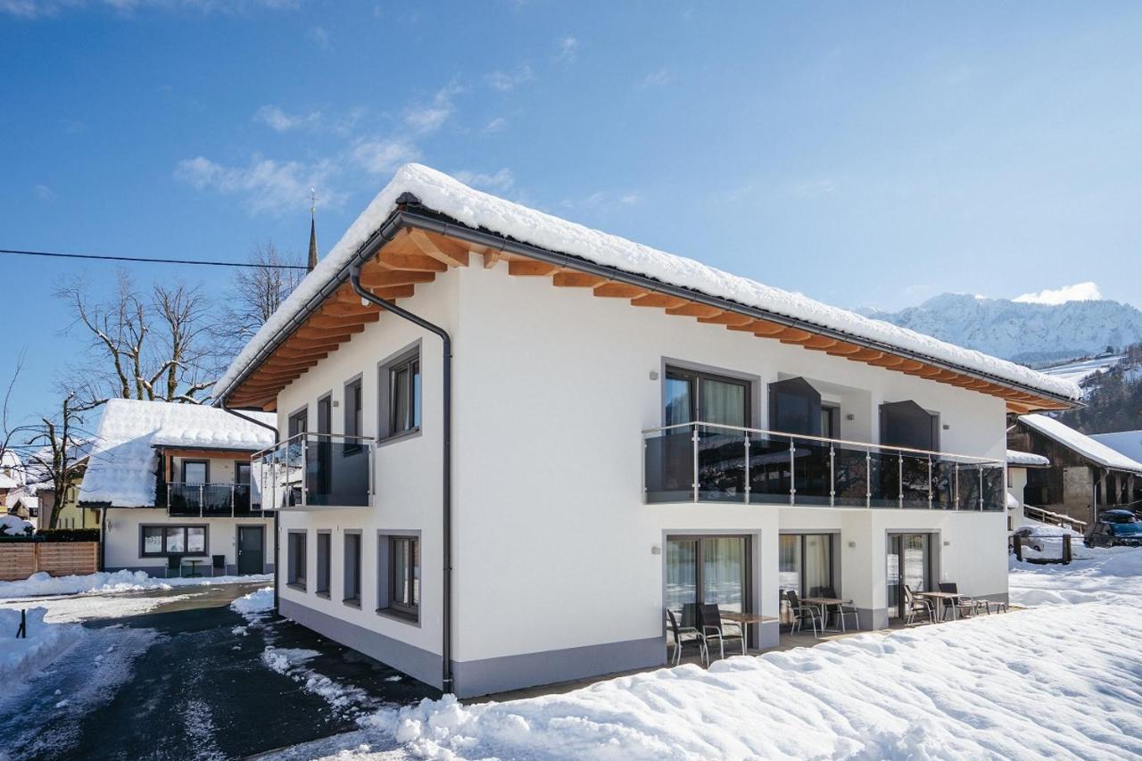 Apartmenthaus Strasswirt De Luxe Tropolach Exterior photo